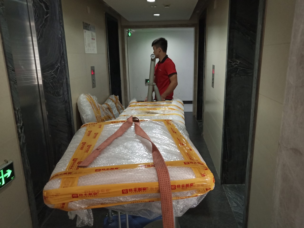 深圳香港搬家可以搬運電視機嗎?